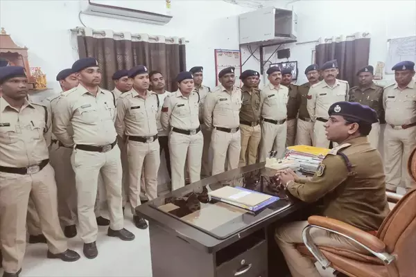 Chhattisgarh News: SP ने रिश्वतखोर दो सिपाहियों को किया निलंबित, एक को लाइन अटैच...