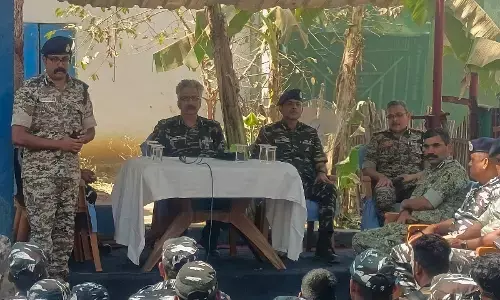 DGP पहुंचे जगरगुंडा : डीजीपी जुनेजा ने जगरगुंडा कैम्प में जवानों से मुलाकात की, कहा- ऑपरेशन जारी रहेगा