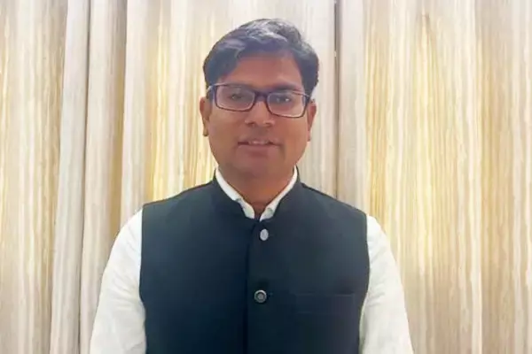 Chhattisgarh News-कांग्रेस अधिवेशन से निकला झाग: भाजपा महामंत्री का तंज – कांग्रेस गांधी परिवार से शुरू होकर गांधी परिवार में ही खत्म....