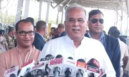 CG News-भाजपा को सद्बुद्धि दे भगवान: मुंबई रवाना हुए सीएम भूपेश, कहा – सिद्धि विनायक से भाजपाइयों को सद्बुद्धि देने के लिए प्रार्थना करुंगा...