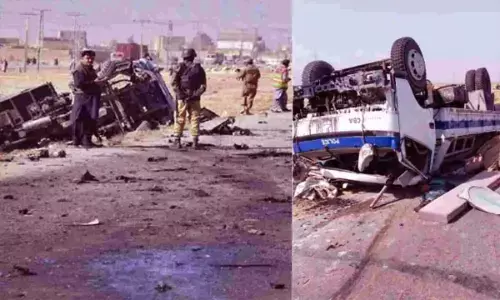 Pakistan News Hindi: आत्‍मघाती हमले में कम से कम 9 पुलिसकर्मियों की मौत, 10 घायल