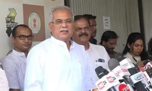 BJP में किसी MLA को टिकट नहीं: CM भूपेश बोले – अजय-बृजमोहन जी से मैंने कहा जबर्दस्ती गला खराब करते हैं, टिकट की गारंटी नहीं है