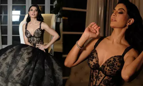 Oscar 2023: ऑस्कर की आफ्टर पार्टी में जैकलीन फर्नांडिस ने बिखेरा ग्लैमर का जलवा, ट्रांसपेरेंट ब्लैक गाउन में चलाया हुस्न का जादू...