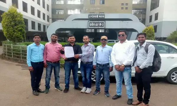 संविलियन सहायक शिक्षक संघर्ष मंच ने शिक्षा मंत्री, प्रमुख सचिव व संचालक लोक शिक्षण संचालनालय को सौंपा ज्ञापन