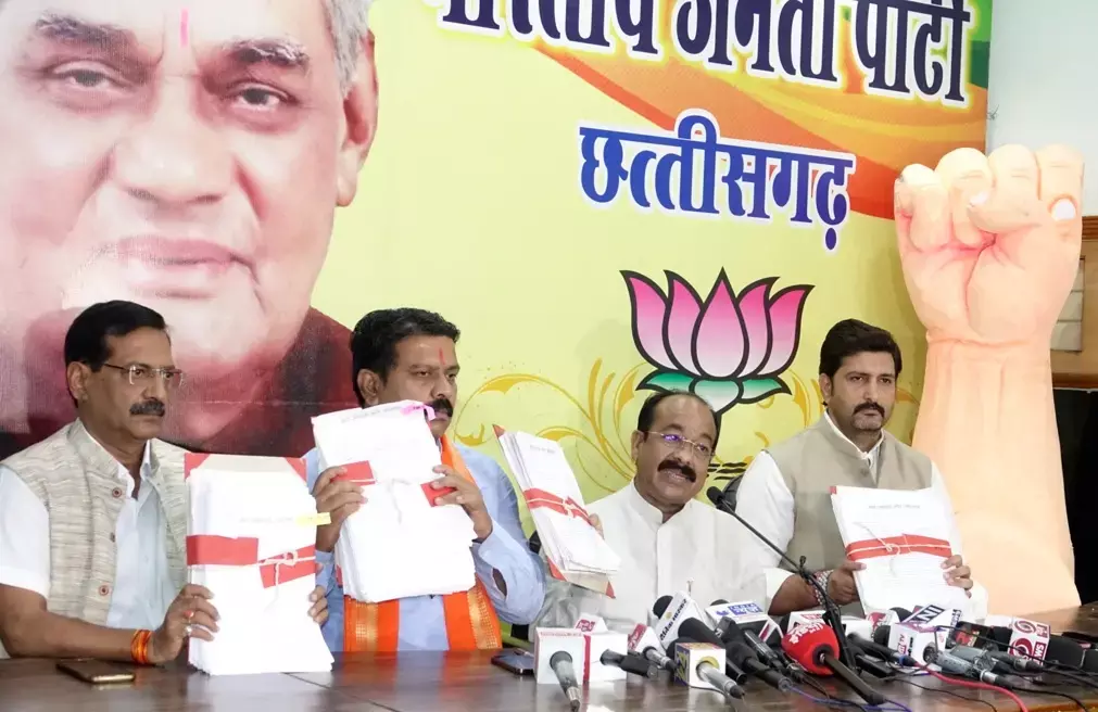 BJP अध्यक्ष की अफसरों को चेतावनी : साव ने कहा – साफ दिख रहा कौन पक्षपात कर रहा, समझ लें सत्ता आती-जाती है