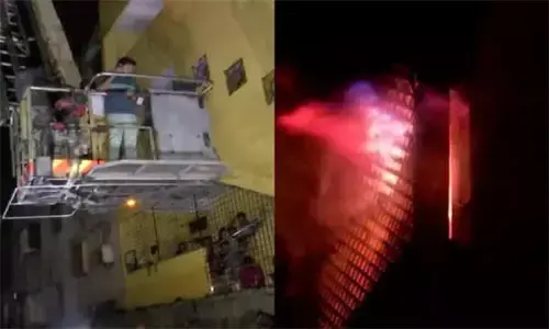 Hyderabad Fire: हैदराबाद में बहुमंजिला इमारत में लगी भीषण आग, 6 लोग की दम घुटने से मौत, ऐसे हुआ हादसा