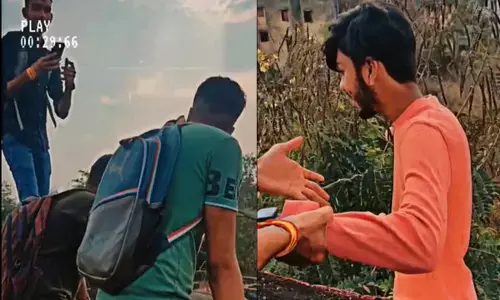 CG: मौत से पहले का रिल्स वीडियो आया सामने... दोस्त कहते रहे, हल्का है तू, तेरे वजन से नहीं टूटेगा, फिर गिरकर हुई मौत...