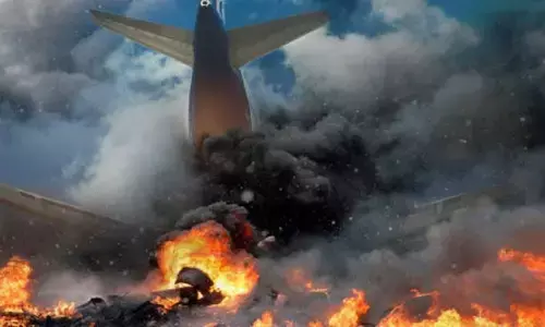 Balaghat Plane Crash: मध्य प्रदेश के बालाघाट जिले में चार्टर प्लेन हुआ क्रैश, 100 फीट गहरी खाई में मिला मलबा