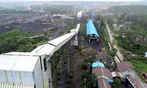 एसईसीएल की गेवरा माईन 50 मिलियन टन कोयला उत्पादन करने वाली बनी देश की पहली माईन, कोयला मंत्री ने ट्वीट कर दी बधाई... एसईसीएल की गेवरा माईन 50 मिलियन टन कोयला उत्पादन करने वाली बनी देश की पहली माईन, कोयला मंत्री ने ट्वीट कर दी बधाई...