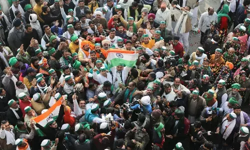 Delhi Kisan Mahapanchayat: दिल्ली के रामलीला मैदान में किसान महापंचायत आज, सरकार पर लगाए वादाखिलाफी के आरोप