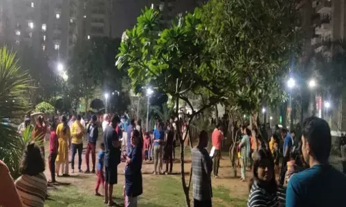 Earthquake in Delhi: दिल्ली-एनसीआर समेत जम्मू-कश्मीर पंजाब उत्तराखंड में भूकंप के तेज झटके, घरों से निकल लोग सड़क पर आए
