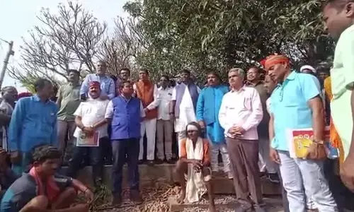 आदिवासियों की सुरक्षा में सरकार विफल : भाजपा की जांच समिति पहुंची भेजरीपदर, ननकीराम कंवर ने कहा – विधानसभा में उठाएंगे मुद्दा