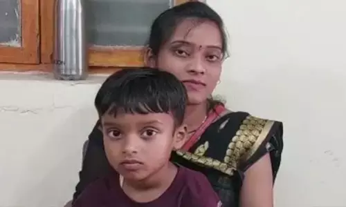 Video 5 साल का नमन बना छत्तीसगढ़ पुलिस का सिपाही: यूकेजी का छात्र पहनेगा पुलिस की वर्दी, आरक्षक की तरह वेतन-भत्ते मिलेंगे...