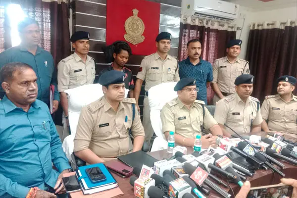 ASI की हत्या खुलासा: होली के दिन हुई कार्रवाई से आरोपी था नाराज, सोये हुए ASI की कुल्हाड़ी मारकर की हत्या...