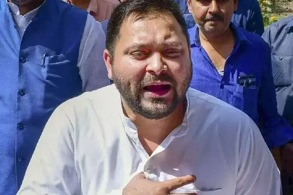 Complaint against Tejashwi Yadav in Chhattisgarh: छत्तीसगढ़ में बिहार के उप मुख्यमंत्री के खिलाफ शिकायत, गुजरातियों को बताया था ठग, समाज ने FIR की मांग की...