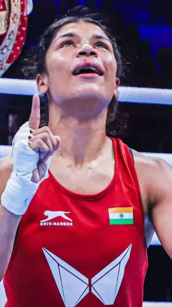 निकहत जरीन ने रचा इतिहास, लगातार दूसरी बार महिला विश्व मुक्केबाजी चैम्पियनशिप में जीता गोल्ड मेडल