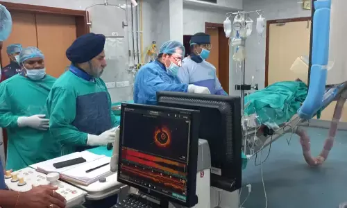 दिल का दो विधियों से इलाज : 72 साल के बुजुर्ग का दिल धड़क रहा था सिर्फ 30%, पहले शॉकवेव से कैल्शियम के चट्टान को तोड़ा, फिर भाप बनाकर बाहर निकाला