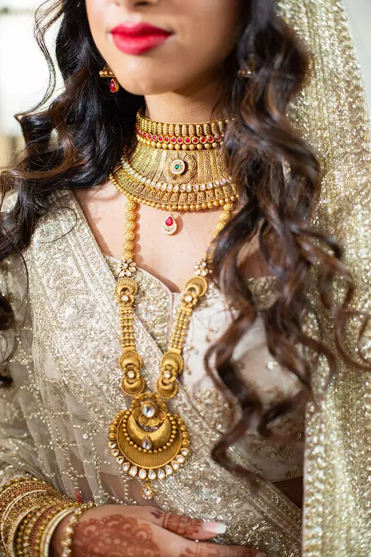 Gold Silver Rate Today 08 March: सोने के दाम में भारी गिरावट! चेक करें अपने शहर का सोने का भाव!