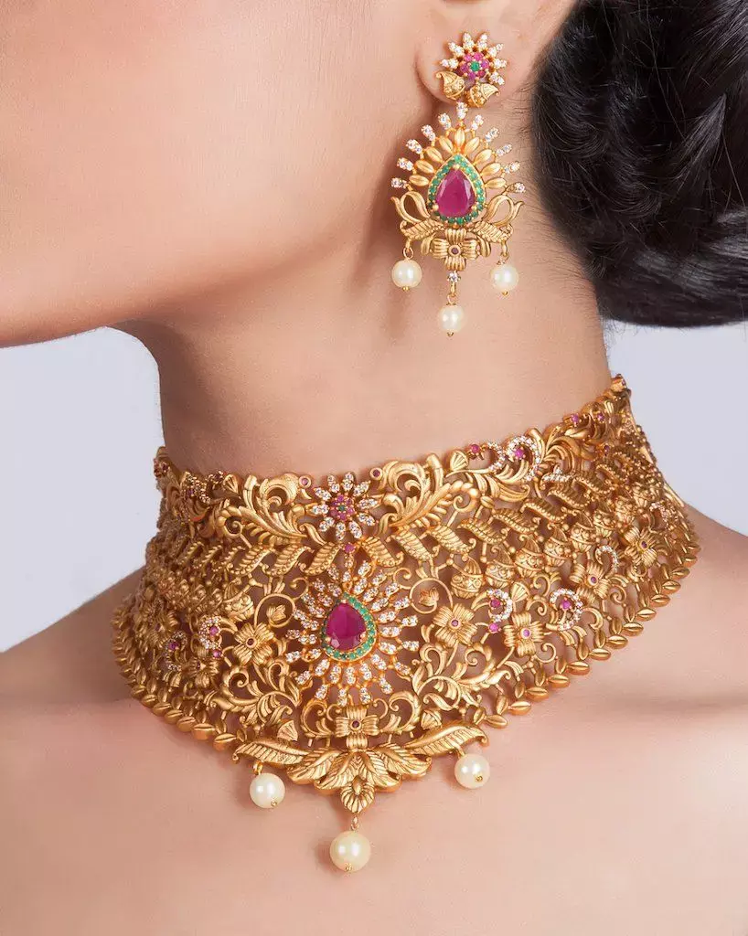 Gold Silver Rate Today 08 March: सोने के दाम में भारी गिरावट! चेक करें अपने शहर का सोने का भाव!