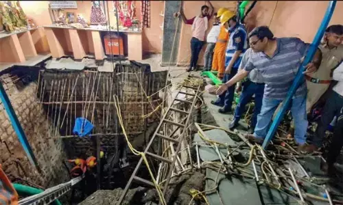 Indore Temple Tragedy: इंदौर के मंदिर की बावड़ी से 35 शव बरामद, 18 लोगों बचाया, बचाव कार्य अभी जारी