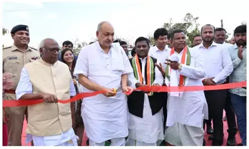 Balrampur News: बलरामपुर की थालियों में अब स्वाद के साथ साथ परोसी जायेगी पौष्टिकता, मुख्यमंत्री की महत्वकांक्षी योजना मिलेट कैफे के तहत सेहत बाजार का कृषि व आबकारी मंत्री ने किया लोकार्पण...