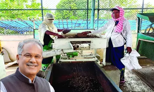 गाय के गोबर से संवरी महिलाओं की जिंदगी