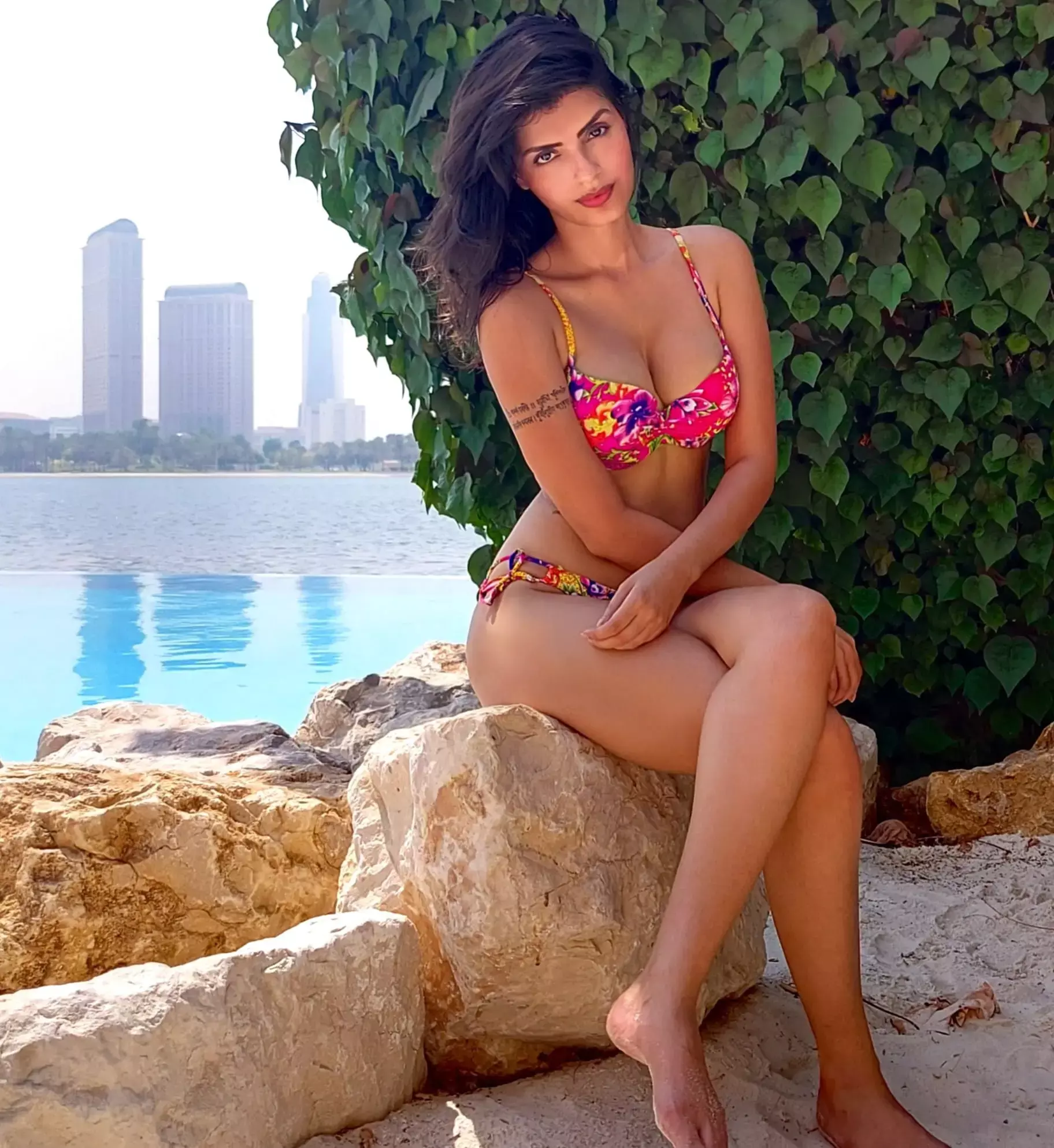 Sonali Raut Bikini Pics: सोनाली राउत ने बिकिनी में कराया HOT फोटोशूट