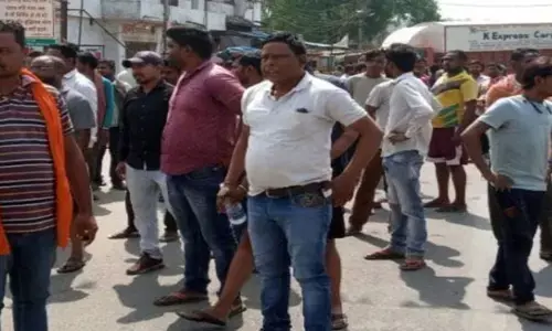Korba News: मंदिर दर्शन करने गए दादा और पोते को ट्रैक्टर ने कुचला, दोनो की मौत, लोगों ने मुख्य मार्ग किया जाम