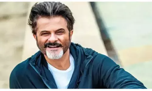 Anil Kapoor: अरे अनिल कपूर को ये क्या हुआ!... ऑक्सीजन मास्क लगाकर करनी पड़ रही है वर्कआउट, VIDEO देख फैंस हुए परेशान...