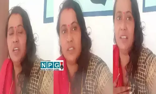 Mahasamund News: CG पुलिसिया जुल्म: रसोईया संघ की प्रदेश अध्यक्ष का बाल खींचकर ले गई पुलिस, वीडियो जारी कर पुलिस पर लगाई गंभीर आरोप...