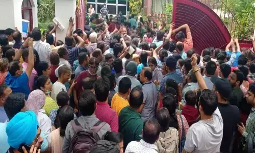 Bomb Threat: दिल्ली के स्कूल को बम से उड़ाने की मिली धमकी, मचा हड़कंप, खाली कराया गया कैंपस