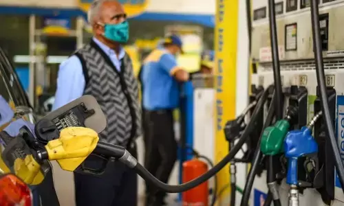 CG News: इस जिले में अब बिना हेलमेट नहीं मिलेगा पेट्रोल, पंप संचालकों ने उठाया कदम...