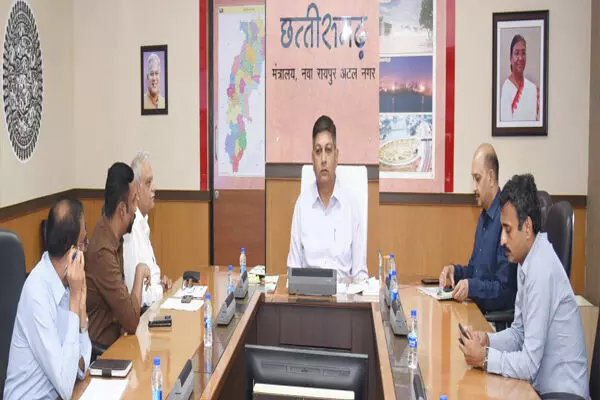 Raipur news: मुख्य सचिव ने कौशल विकास तकनीकी शिक्षा एवं रोजगार,स्कूल शिक्षा तथा ग्रामोद्योग विभाग की समीक्षा Raipur news: मुख्य सचिव ने कौशल विकास तकनीकी शिक्षा एवं रोजगार,स्कूल शिक्षा तथा ग्रामोद्योग विभाग की समीक्षा