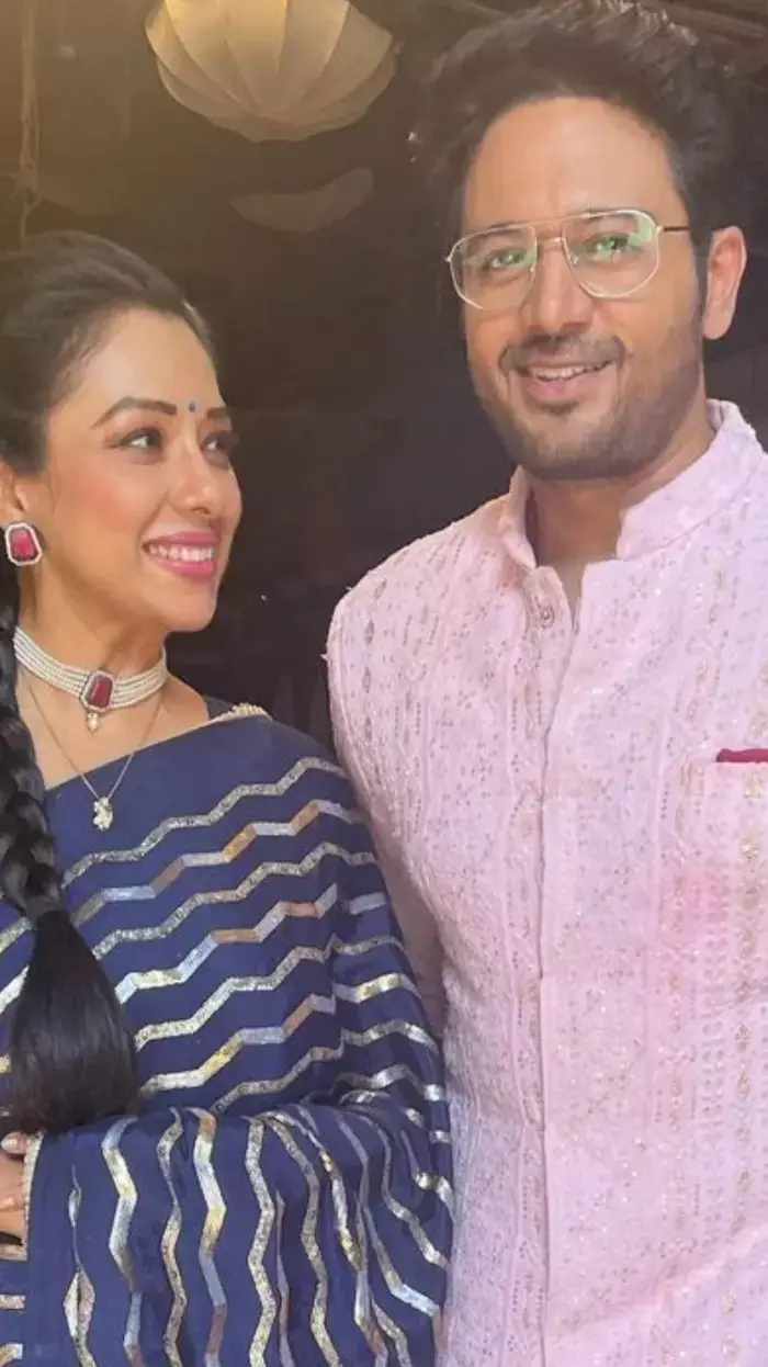 Anupama 19 April 2023: अनुपमा-अनुज के बाद टूटी काव्या की शादी, वनराज के ऊपर फेंके तलाक के पेपर