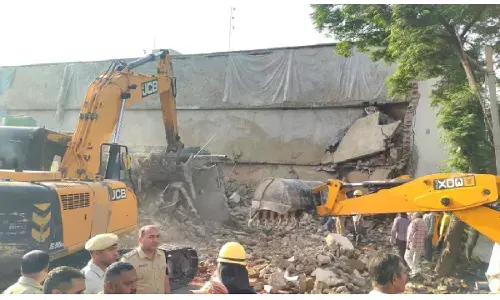 Karnal  News: हरियाणा के करनाल में बड़ा हादसा, राइस मिल की इमारत ढहने से 4 मजदूरों की मौत, 20 घायल