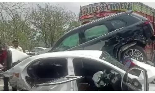 Khopoli Accident: महाराष्ट्र के खोपोली में मुंबई-पुणे एक्सप्रेस-वे पर 7 वाहनों की टक्कर, चार लोग घायल, लगा भीषण जाम