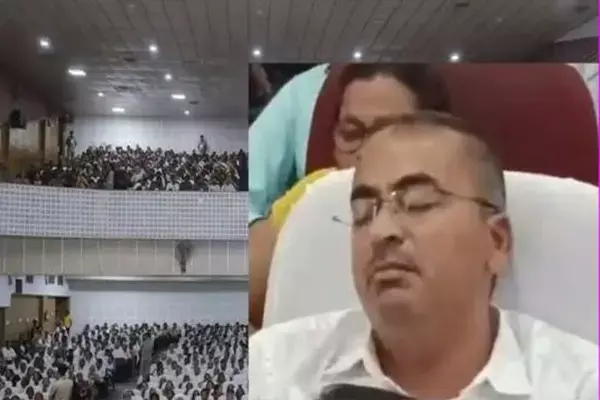 CM के कार्यक्रम में सो रहे थे अधिकारी, घोर लापरवाही मानते हुए किया गया निलंबित