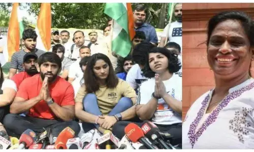 PT Usha Jantar Mantar: जंतर मंतर पहलवानों से मिलने पहुंची पीटी उषा, धरना खत्म करने की अपील
