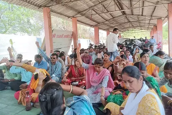 CG News: पंचायत सचिव संघ ने किया हड़ताल स्थगित, 57 दिनों से थे काम बंद कर हड़ताल पर....