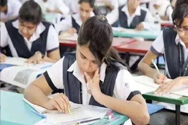 CG Board 10th 12th Result: अब से कुछ देर में 10वीं- 12वीं के नतीजे होंगे घोषित, NPG पर मिलेगा लाइव अपडेट