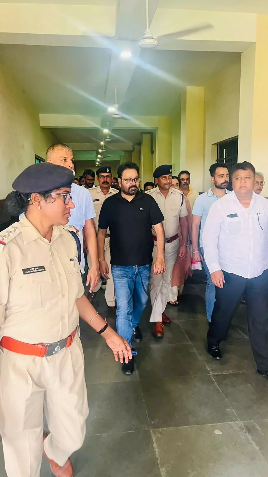 ED को मिली चार दिन की रिमांड : होटल व शराब कारोबारी पप्पू ढिल्लन की भी चार दिन की रिमांड मंजूर, साथ पेश होंगे तीनों आरोपी