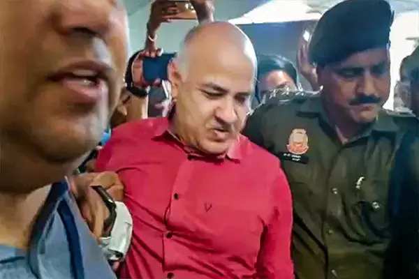 Delhi Liquor Scam Dy CM 2 जून तक जेल में : दिल्ली के डिप्टी सीएम मनीष सिसोदिया को राहत नहीं, कोर्ट ने बढ़ाई न्यायिक हिरासत की अवधि, पत्नी से हो सकेगी वर्चुअल मीटिंग