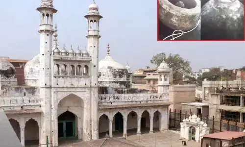 Gyanvapi Mosque : ज्ञानवापी मस्जिद में मिले कथित शिवलिंग की कार्बन डेटिंग पर रोक, SC करेगा HC के फैसले की समीक्षा