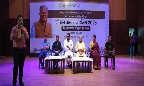 कौशल विकास उन्नयन कार्यक्रम: निःशुल्क कला प्रशिक्षण कार्यशाला में उत्साह के साथ कलाकारों ने दिखाया अपना हुनर