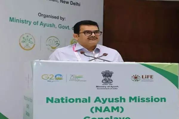 नेशनल कॉन्क्लेव में छत्तीसगढ़ के सियान जतन क्लीनिक की हुई सराहना, 4 लाख बुजुर्गों को मिली सेवाएं नेशनल कॉन्क्लेव में छत्तीसगढ़ के सियान जतन क्लीनिक की हुई सराहना, 4 लाख बुजुर्गों को मिली सेवाएं