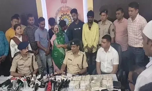 CG ये चोरी पूरी फिल्मी है : सगी बहन ने जलन में अपनी बहन के घर कराई 41.30 लाख की चोरी, रिपोर्ट सिर्फ 20 हजार की, पुलिस को दिया ऐसा ऑफर