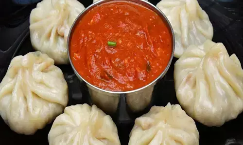 Vegetable Momos Recipe : इस फेमस विदेशी डिश को अपने घर पर बनाएं आसानी से, पढ़िए रैसिपी