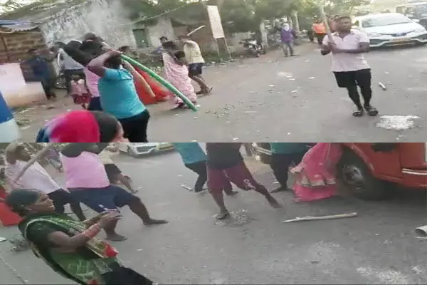 VIDEO-छत्तीसगढ़ के यात्रियों से ओडिशा में मारपीट, अवैध वसूली को लेकर बस से निकाल-निकाल कर महिलाओं बच्चों को पीटा, कई घायल....