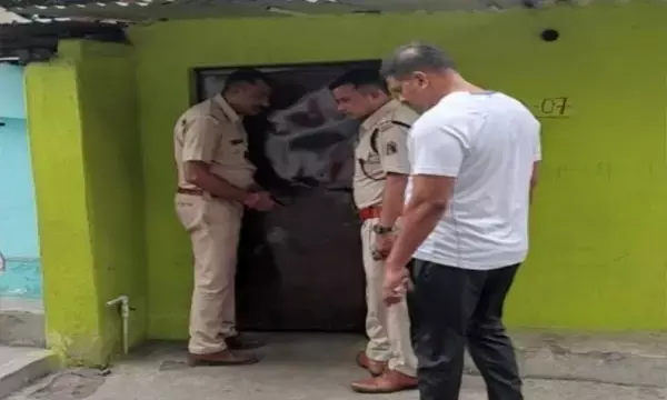 Korba News: घर घुसकर SECL कर्मचारी पर धारदार हथियार से हमला, हुई मौत, पत्नी और बच्चे ने छुपकर बचाई जान