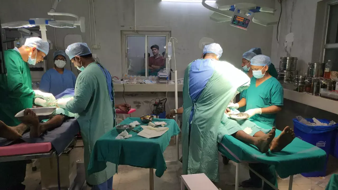 अबूझमाड़ में ऑपरेशन थियेटर : छत्तीसगढ़ के सुदूर अबूझमाड़ के सीएचसी में 35 साल बाद ऑपरेशन थियेटर शुरू, पहले दिन रिकॉर्ड 30 ऑपरेशन